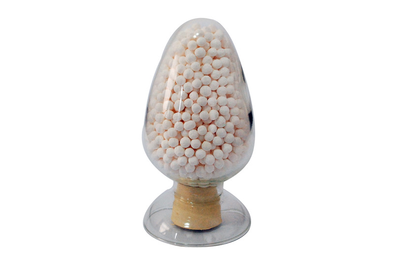 Activated alumina for air separation